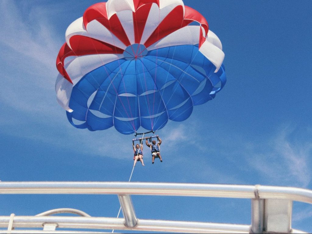 paragliding-in-thailand-pattaya-bangkok-thailander