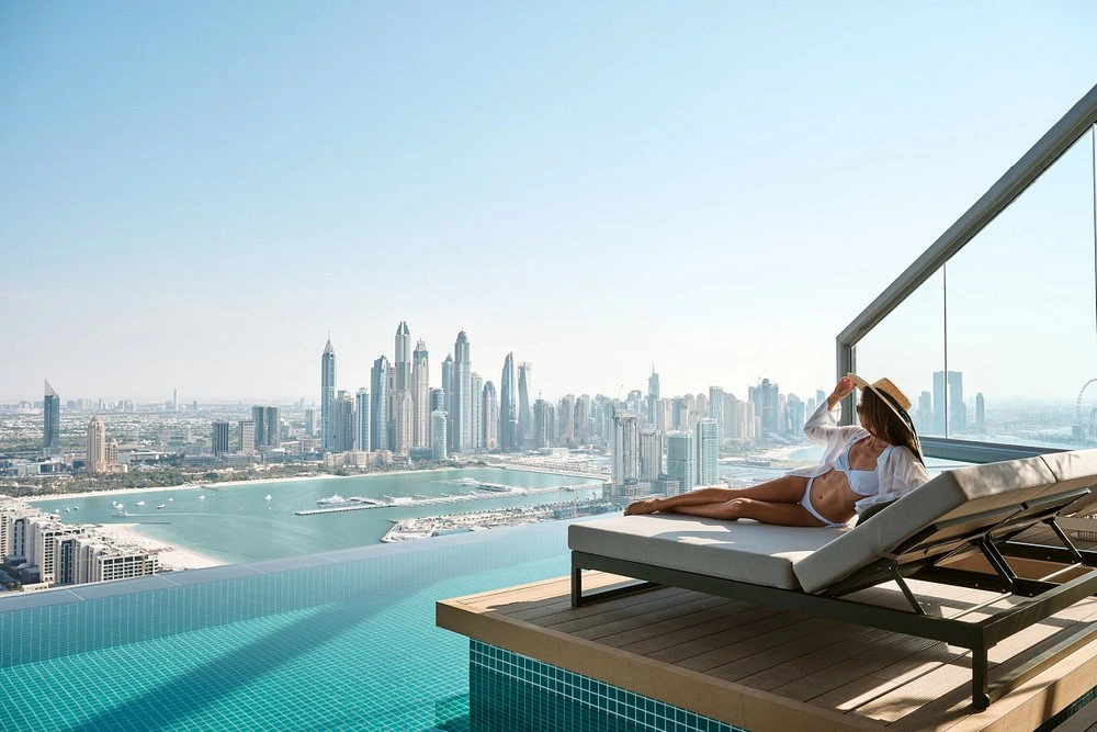 aura sky pool booking