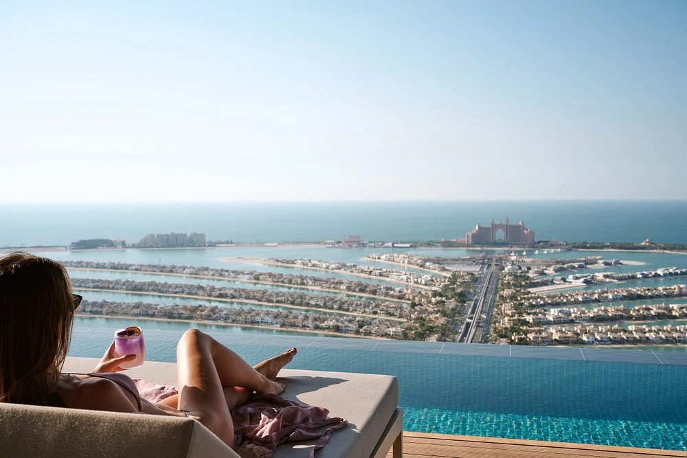 aura skypool price