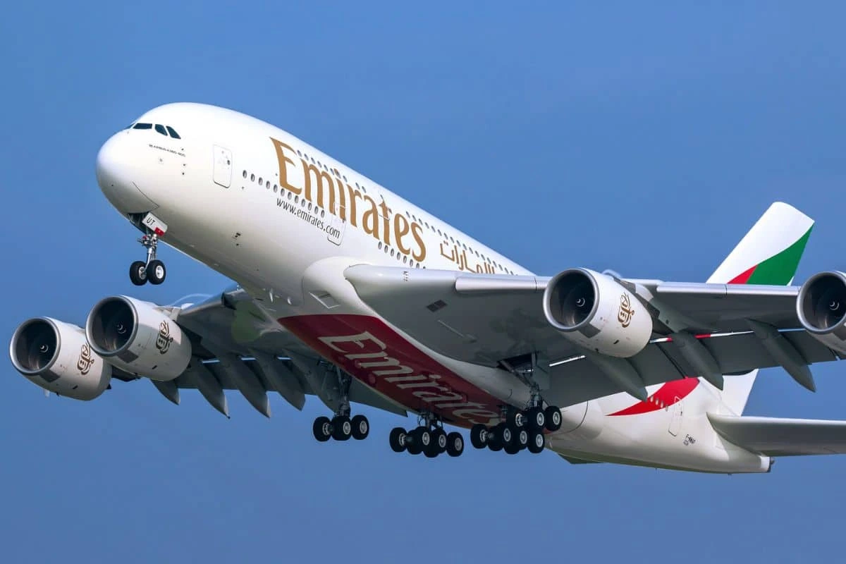 emirates flight ticket booking with tabby and tamara