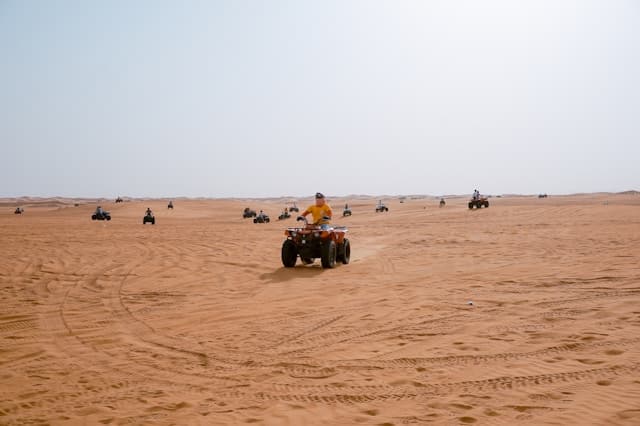 dubai tourist agency desert safari quad bikes